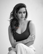 Beautiful Ashika Ranganath in a Crop Top Black and White Pictures 03