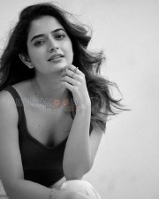 Beautiful Ashika Ranganath in a Crop Top Black and White Pictures 04 Beautiful Ashika Ranganath in a Crop Top Black and White Pictures 04