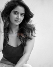 Beautiful Ashika Ranganath in a Crop Top Black and White Pictures 08