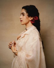 Beautiful Sanya Malhotra in a Simple Organza Saree Photos 01
