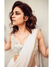 Beautiful Shraddha Das in a Sizzling Ivory Saree Photos 02 Beautiful Shraddha Das in a Sizzling Ivory Saree Photos 02