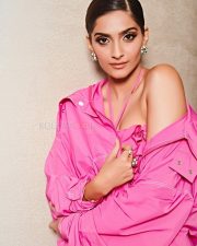 Blind Movie Actress Sonam Kapoor Photoshoot Pictures