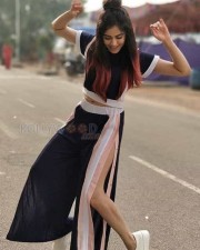 Commando  Actress Adah Sharma Sexy Photos