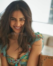 Cute Rakul Preet Singh Cleavage Shot