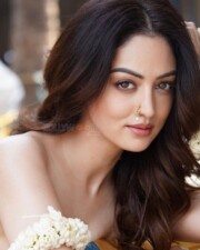Dazzling Sandeepa Dhar Sexy Pictures 01