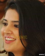 Deeksha Seth Pics