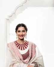 Enchanting Sonam Kapoor Photoshoot Stills 04