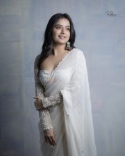 Gathavaibhava Movie Heroine Ashika Ranganath Sexy in White Saree Photos 03 Gathavaibhava Movie Heroine Ashika Ranganath Sexy in White Saree Photos 03