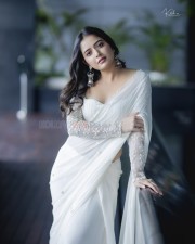 Gathavaibhava Movie Heroine Ashika Ranganath Sexy in White Saree Photos 07 Gathavaibhava Movie Heroine Ashika Ranganath Sexy in White Saree Photos 07