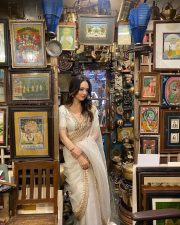 Glowing Sandeepa Dhar in an Off White Ivory Pure Crepe Saree with a Matching Gold Embroidered Blouse Pictures 01