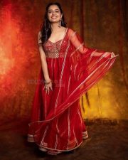 Gorgeous Ashika Ranganath in a Red Lehenga Pictures 03