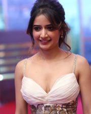 Heroine Ashika Ranganath at Bhartha Mahasayulaku Wignyapthi Trailer Launch Event Photos 05