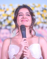 Heroine Ashika Ranganath at Bhartha Mahasayulaku Wignyapthi Trailer Launch Event Photos 19