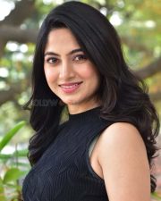 Heroine Kushee Ravi at Pindam Movie Interview Photos 28
