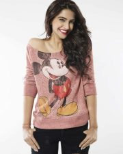 Indian Actress Sonam Kapoor Stylish Sexy Photos 02