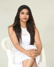 Malavika Satheesan At Choosi Choodangane Press Meet Pictures