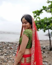 Model Adah Sharma Traditional Indian Costume Photos