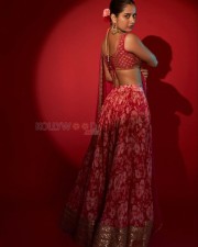 Pattathu Arasan Movie Heroine Ashika Ranganath Hot in Red Saree Photos 03
