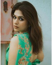 Sensuous and Sizzling Shraddha Das in a Green Saree with a Sleeveless Blouse Pictures 05 Sensuous and Sizzling Shraddha Das in a Green Saree with a Sleeveless Blouse Pictures 05