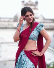 Sexy Shraddha Das Half Saree Navel Photos 01