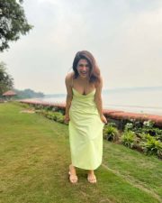 Shraddha Das in a Sexy Lime Green Dress Photos 02
