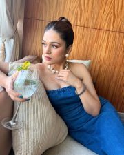 Stunning Shraddha Das in a Denim Tube Dress Pictures 02 Stunning Shraddha Das in a Denim Tube Dress Pictures 02