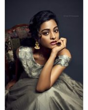 Tamil Actress Gayathrie Shankar Photoshoot Stills