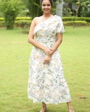 Telugu Actress Pujita Ponnada at Akasa Veedhilo Movie Trailer Launch Photos