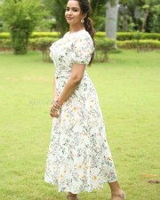 Telugu Actress Pujita Ponnada at Akasa Veedhilo Movie Trailer Launch Photos