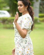 Telugu Actress Pujita Ponnada at Akasa Veedhilo Movie Trailer Launch Photos