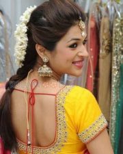 Tollywood Actress Shraddha Das Sexy Saree Photos