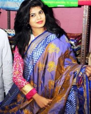 Actress Alekhya Inaugurates Pochampally Ikat Art Mela Photos 03