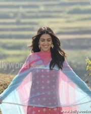 Actress Genelia Cute Sexy Pictures 20