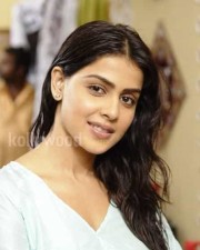 Actress Genelia Cute Sexy Pictures 52