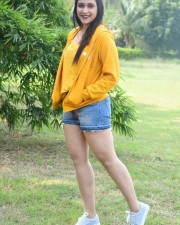 Actress Mannara Chopra At Hi 5 Movie Set Photos 04 Actress Mannara Chopra At Hi 5 Movie Set Photos 04