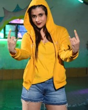 Actress Mannara Chopra At Hi 5 Movie Set Photos 29 Actress Mannara Chopra At Hi 5 Movie Set Photos 29