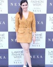 Actress Mannara Chopra Chic Look Pictures 09