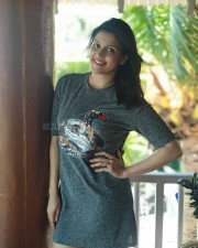 Actress Mannara Chopra Holiday Photos 05