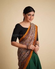Actress Mannara Chopra New Photoshoot Pics 04 Actress Mannara Chopra New Photoshoot Pics 04