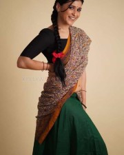Actress Mannara Chopra New Photoshoot Pics 05 Actress Mannara Chopra New Photoshoot Pics 05