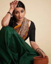 Actress Mannara Chopra New Photoshoot Pics 07 Actress Mannara Chopra New Photoshoot Pics 07