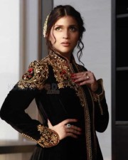 Actress Mannara Chopra New Photoshoot Stills 08 Actress Mannara Chopra New Photoshoot Stills 08