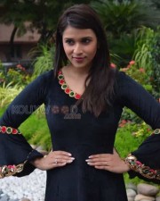 Actress Mannara Chopra Photos 15 Actress Mannara Chopra Photos 15