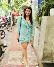 Actress Mannara Chopra Spotted At An Eatery In Mumbai Photos 07 Actress Mannara Chopra Spotted At An Eatery In Mumbai Photos 07