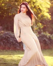 Actress Mannara Chopra Summer Photoshoot Photos 11 Actress Mannara Chopra Summer Photoshoot Photos 11