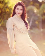 Actress Mannara Chopra Summer Photoshoot Photos 13 Actress Mannara Chopra Summer Photoshoot Photos 13