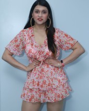 Actress Mannara Chopra at Advanced Grohair Clinic Launch Photos 07
