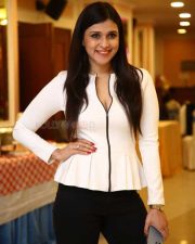 Actress Mannara Chopra at Santosham South Indian Film Awards 2021 Curtain Raiser Press Meet Pictures 20 Actress Mannara Chopra at Santosham South Indian Film Awards 2021 Curtain Raiser Press Meet Pictures 20