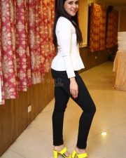 Actress Mannara Chopra at Santosham South Indian Film Awards 2021 Curtain Raiser Press Meet Pictures 25 Actress Mannara Chopra at Santosham South Indian Film Awards 2021 Curtain Raiser Press Meet Pictures 25