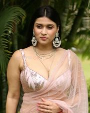 Actress Mannara Chopra at Tiragabadara Saami Teaser Launch Pictures 10